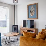 Holiday home Near Forest With Wellness Garden